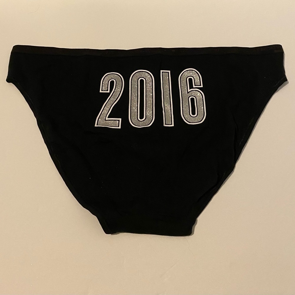 Victoria’s Secret Black 2016 Graphic In Silver Glitter Bikini
